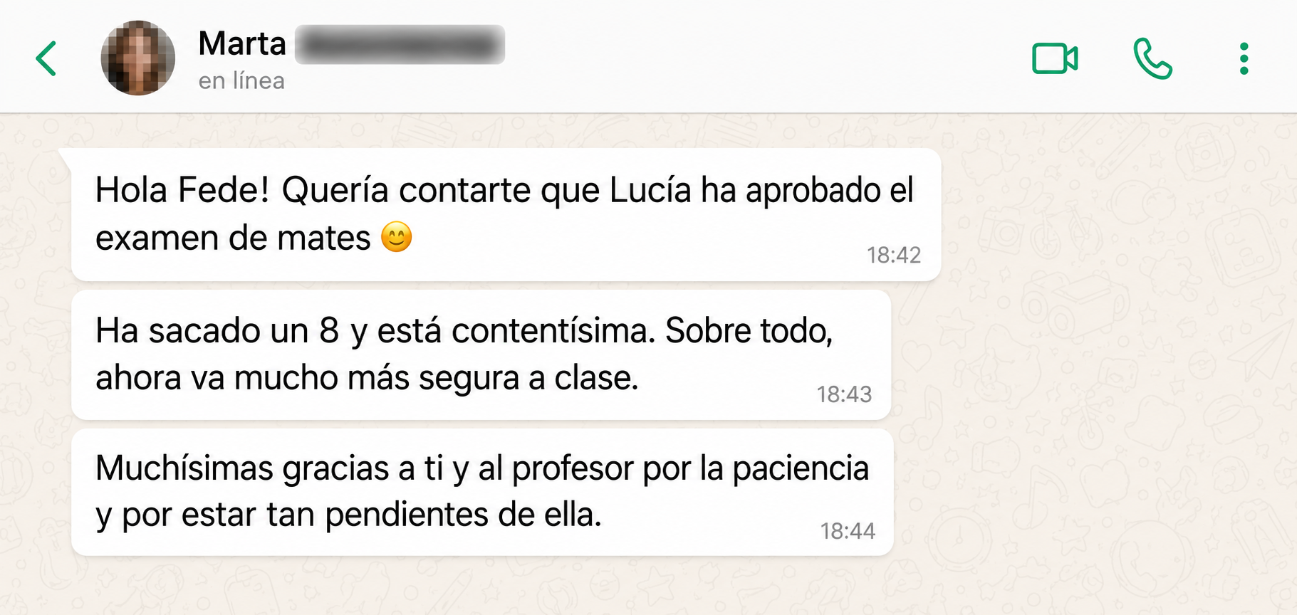 Mensaje de WhatsApp de un alumno o familia